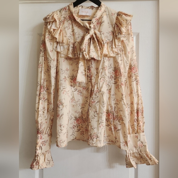 Selkie The Renaissance Girl Beverly Hills Button Down Top NWOT - Picture 2 of 5